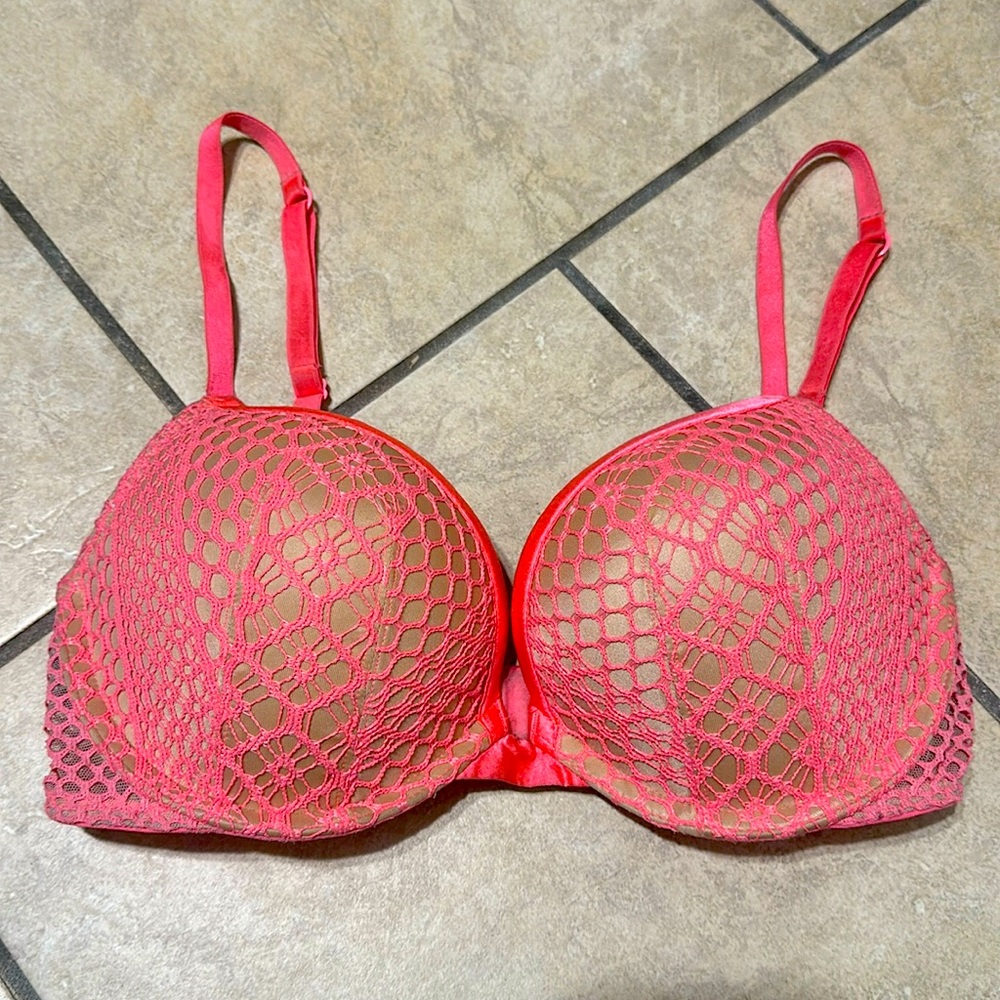 Victoria’s Secret Very Sexy Push-up Bra